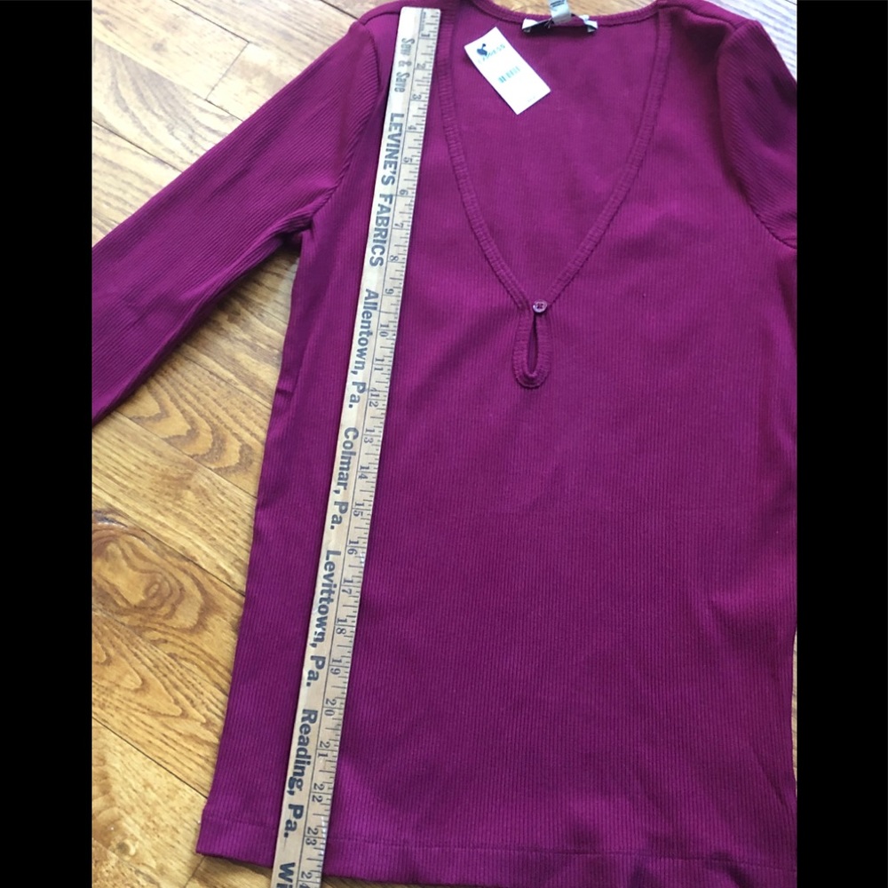 Express Ribbed Long Sleeve Top - Picture 6 of 6